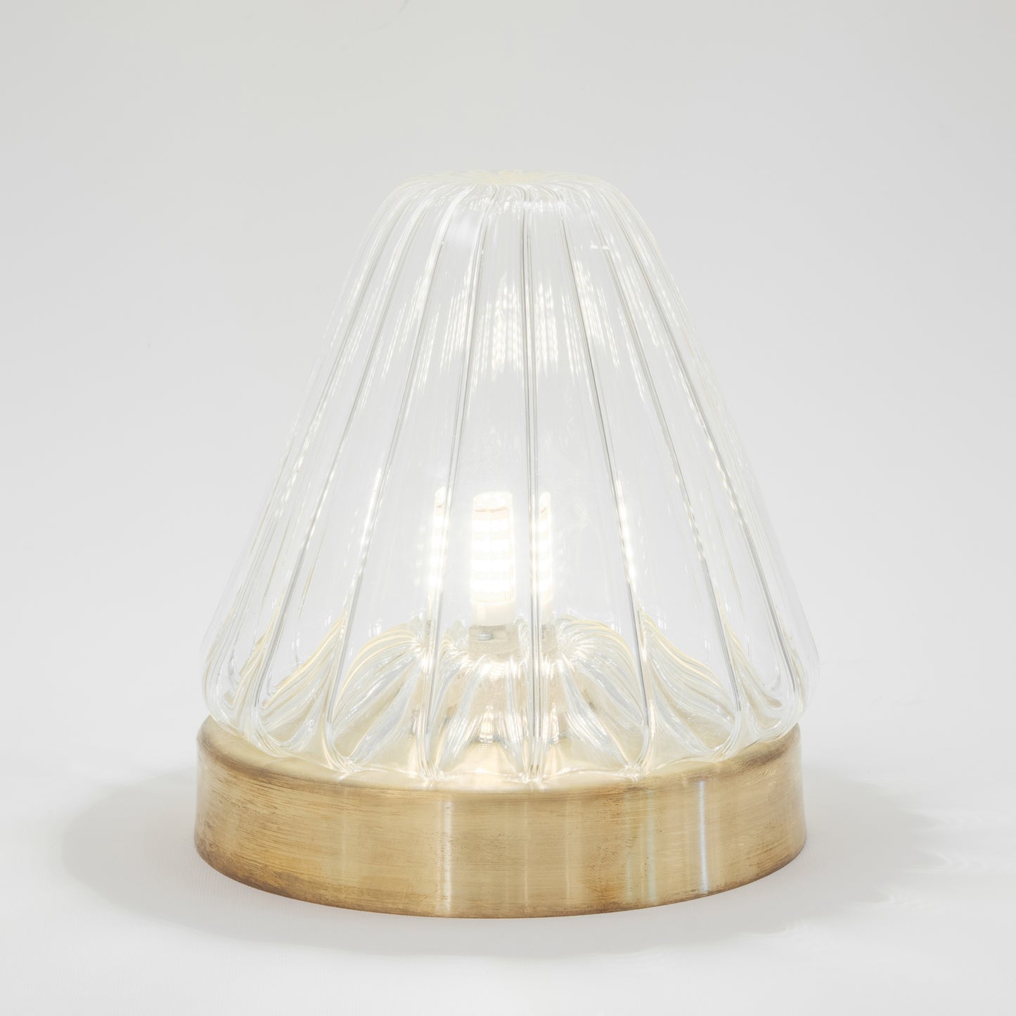 Pyramid Basta Lamp TLN4