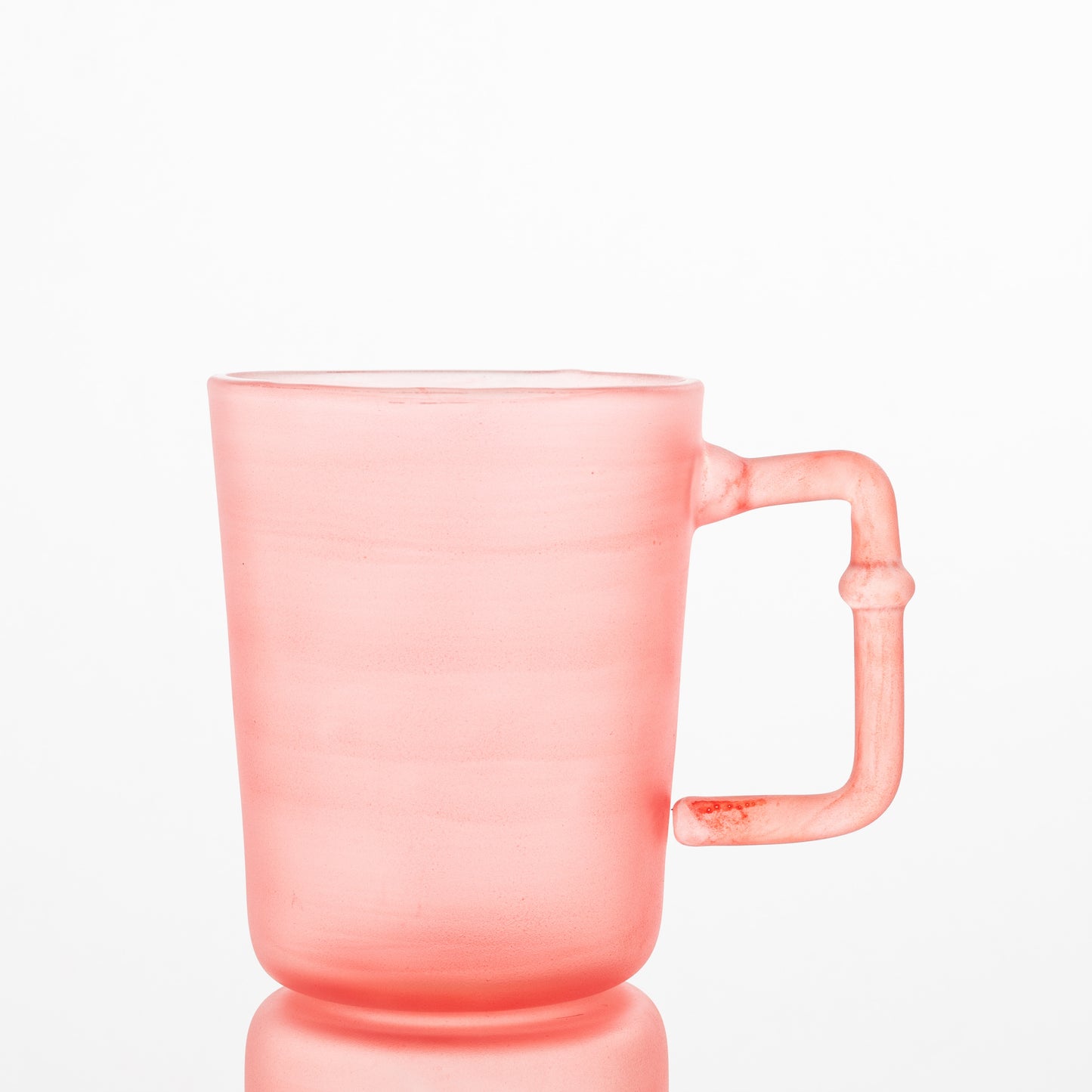 MUG MG4