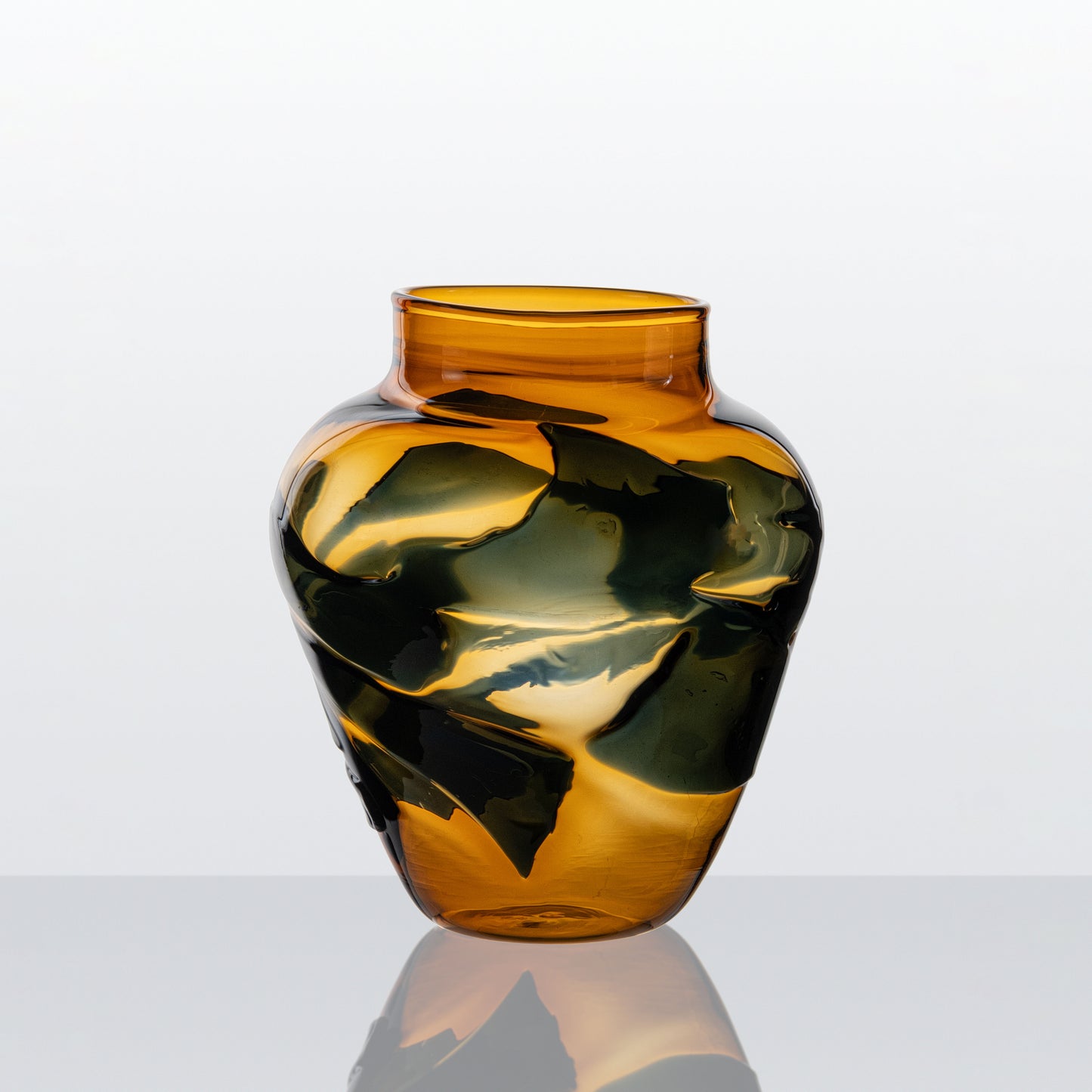 Vase V42